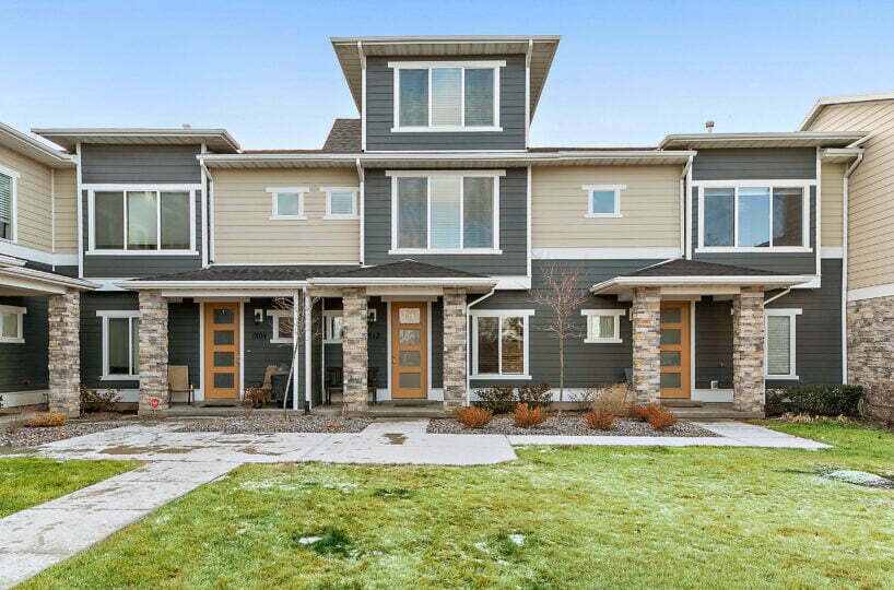 Exterior photo of a 3 Bedroom furnished townhome near Salt Lake Cit, UT.